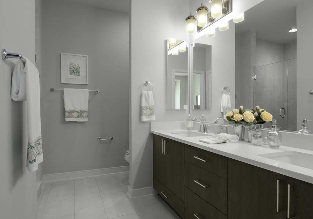 Bathroom Color Ideas: Pretty Gray Paint Selections