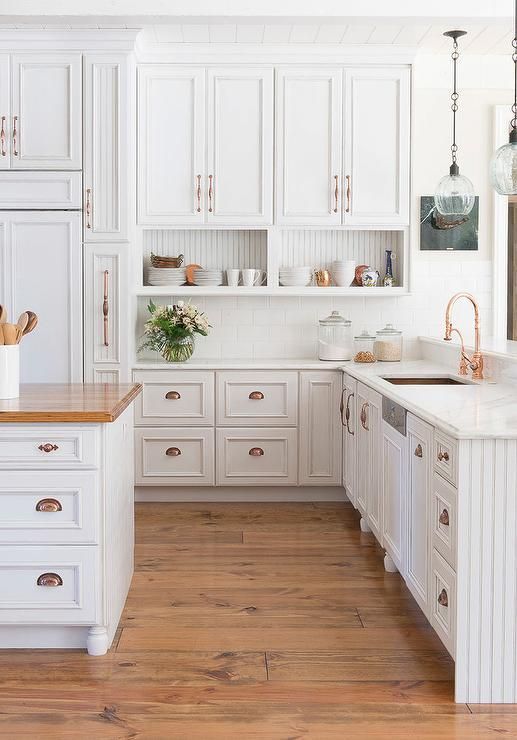 Frosted White Shaker Kitchen Cabinets