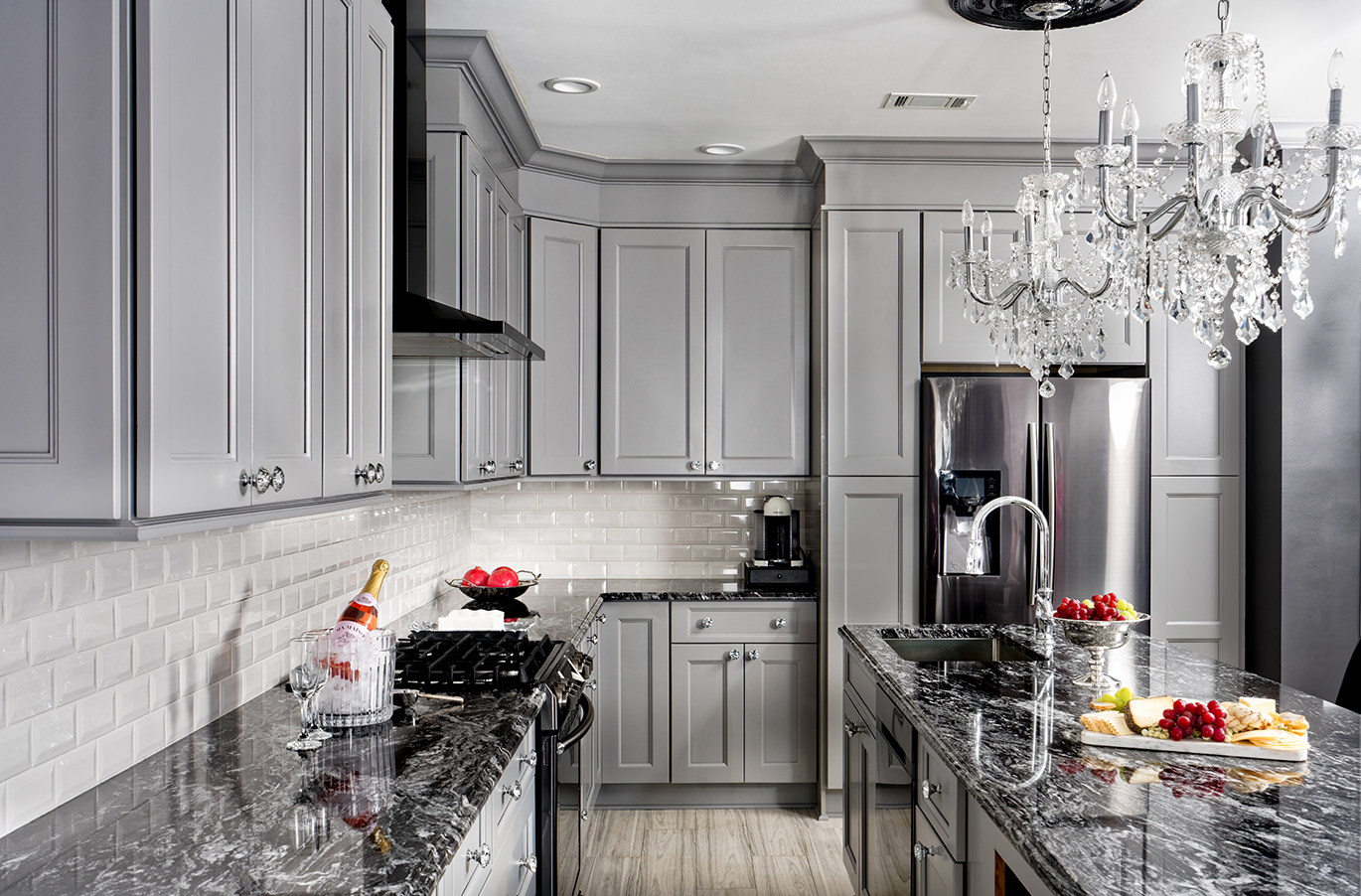 Gray Kitchen Cabinets Trends 2024 Updated   61a2fbdf073d5845a6c19ad6a246dfc86247e601 Swanky Spot Hero 