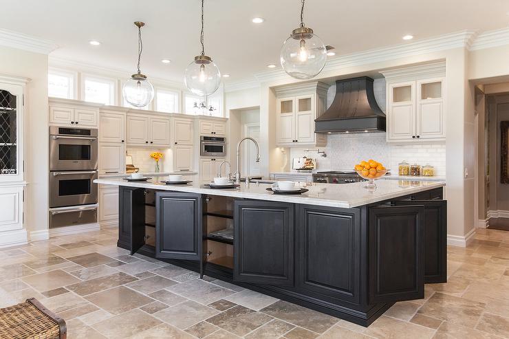 travertine wall in kitchen