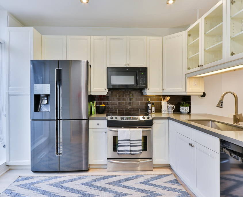 The Best Kitchen Cabinets Buying Guide 2021 [Tips that Work]